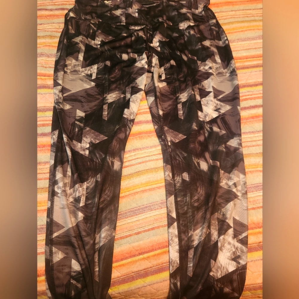Womens Avia XL Performance leggings black/multi color